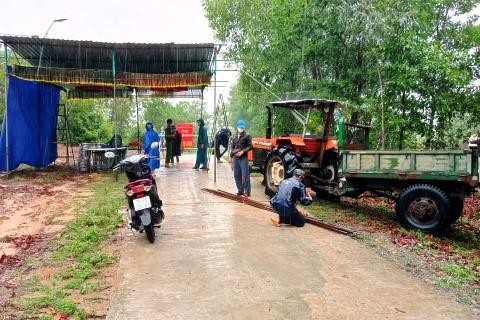 Huế: Một công nhân dương tính, xét nghiệm nhanh 2.400 người