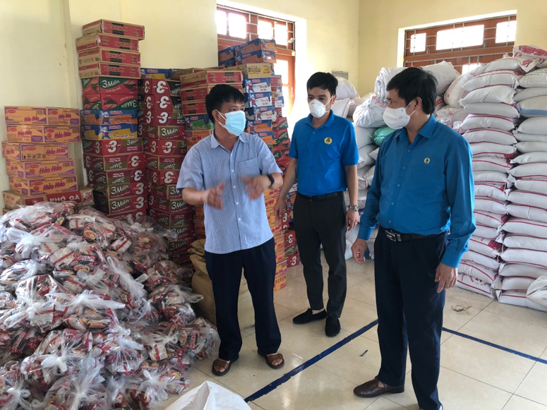 Bắc Giang – từ con đường chống dịch đến Huân chương Lao động hạng Ba Bắc Giang – từ con đường chống dịch đến Huân chương Lao động hạng Ba