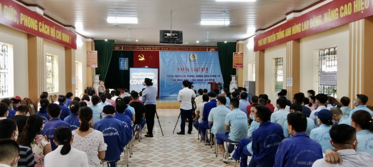 Công đoàn các KCN Yên Bái thực hiện tốt "mục tiêu kép" Công đoàn các KCN Yên Bái thực hiện tốt "mục tiêu kép"