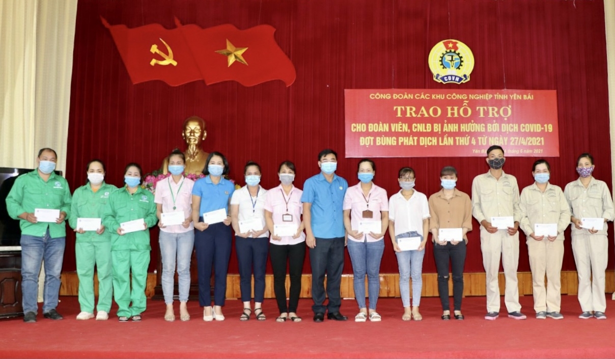 Công đoàn các KCN Yên Bái thực hiện tốt "mục tiêu kép" Công đoàn các KCN Yên Bái thực hiện tốt "mục tiêu kép"