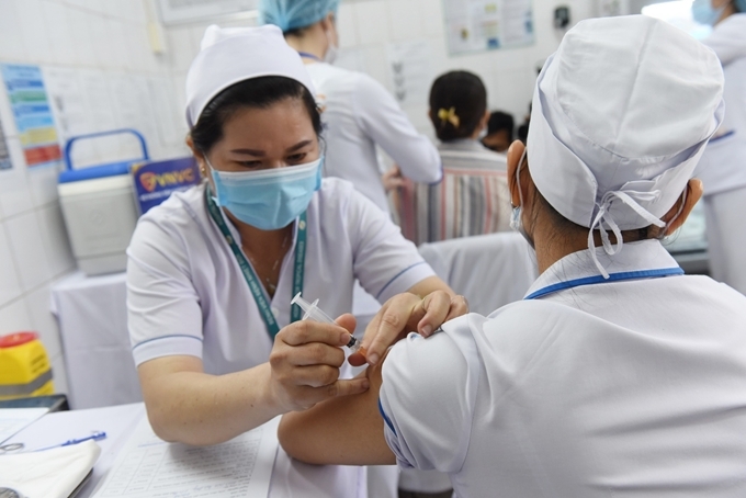 Mở thêm cửa đón vắc xin sớm vào! Mở thêm cửa đón vắc xin sớm vào!