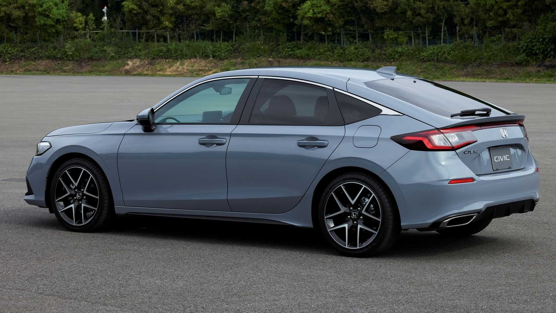 Honda Civic Hatchback 2022 ra mắt, có thêm hộp số sàn