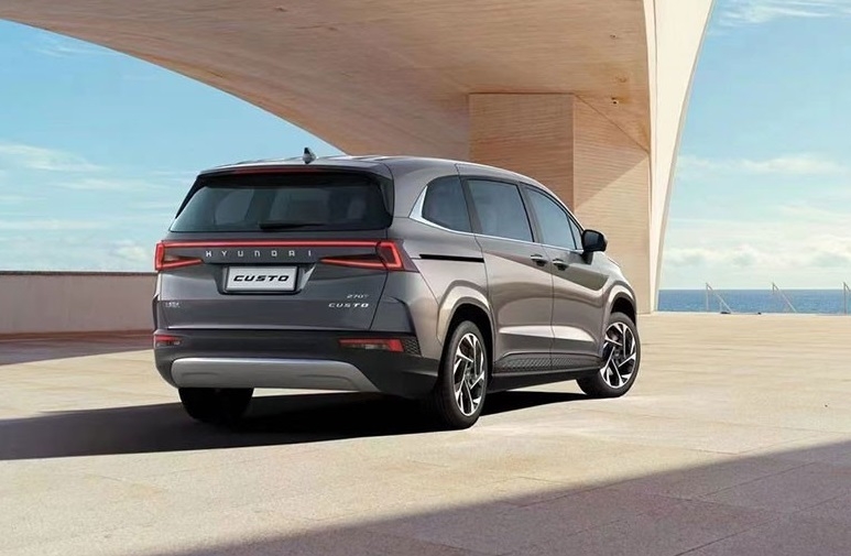 Hyundai Custo 2021 ra mắt, đối thủ nặng ký của Kia Sedona