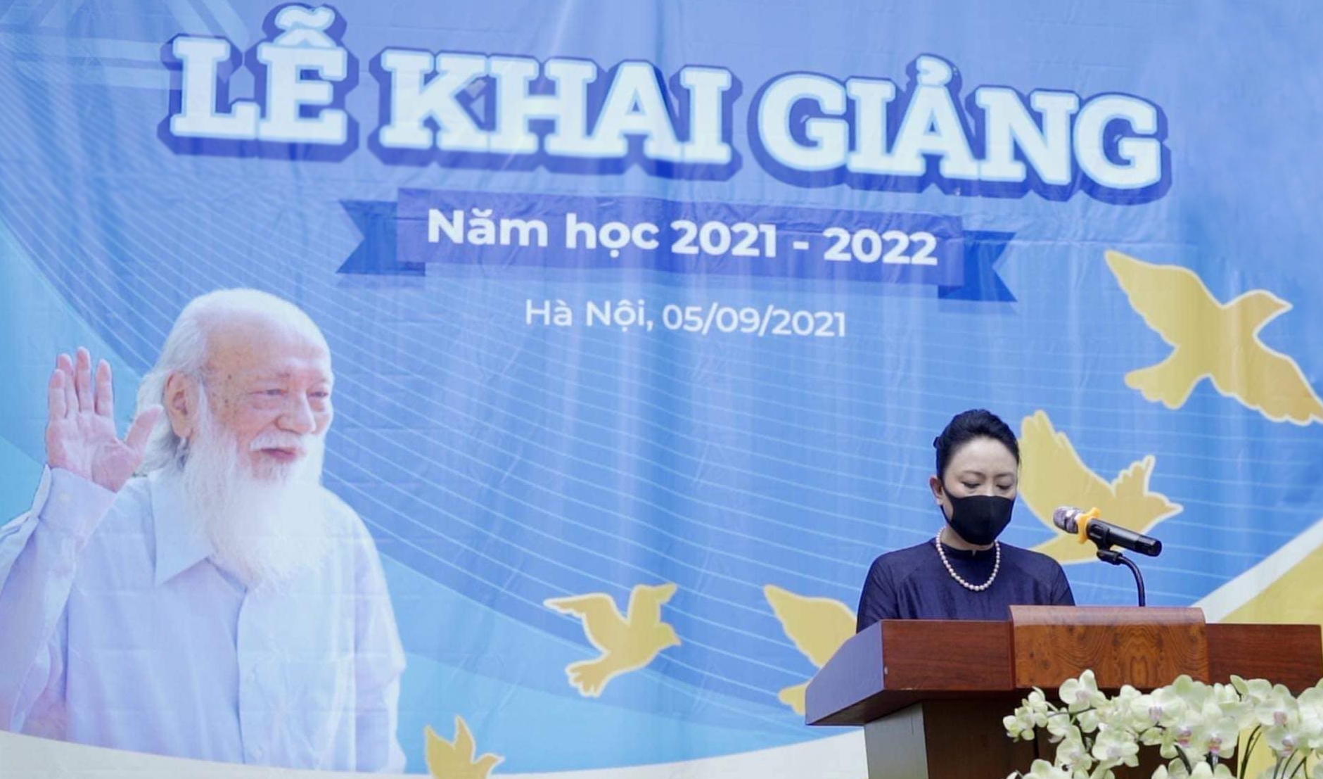 Lễ khai giảng lặng lẽ Lễ khai giảng lặng lẽ