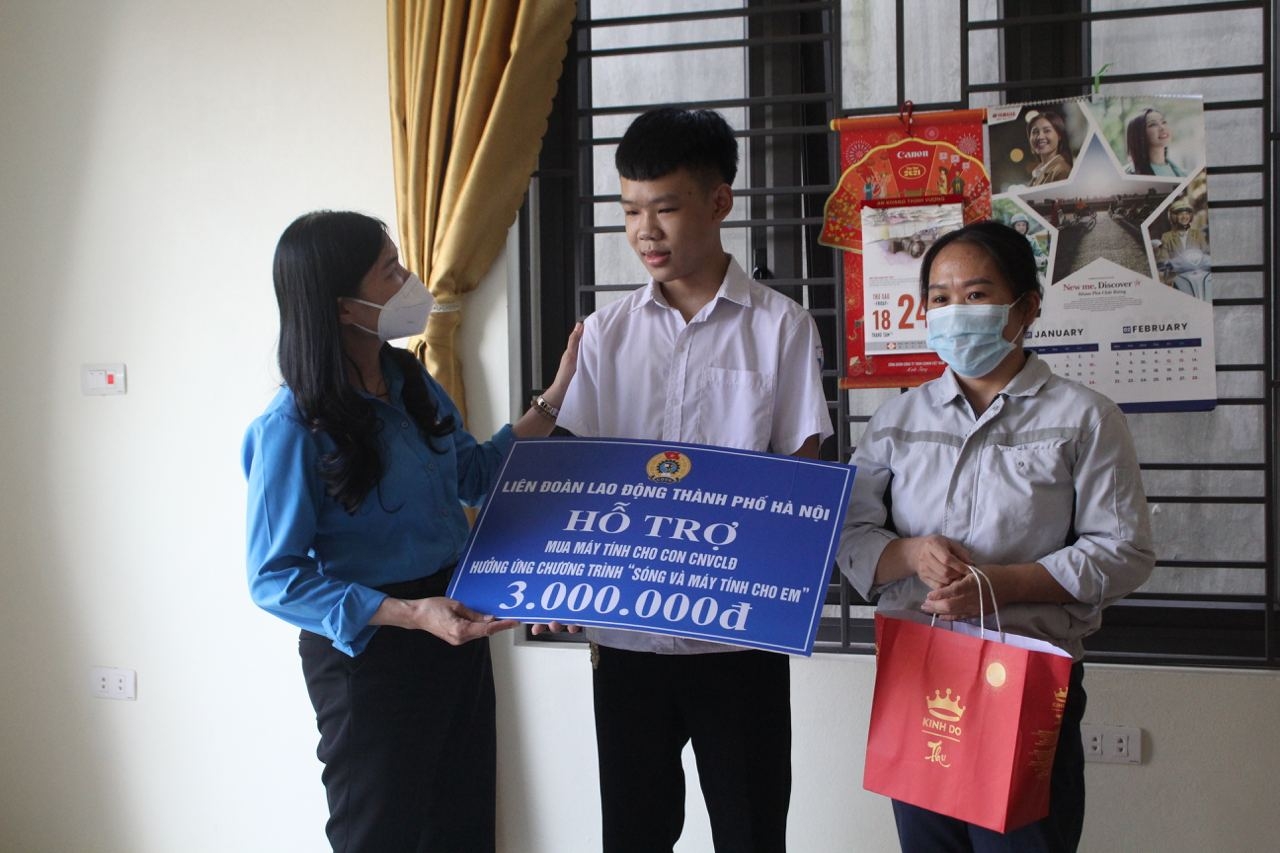 LĐLĐ TP Hà Nội hỗ trợ mua máy tính cho con công nhân, viên chức, lao động LĐLĐ TP Hà Nội hỗ trợ mua máy tính cho con công nhân, viên chức, lao động