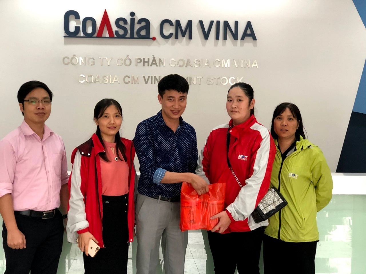 Phát huy sức mạnh của tổ chức Công đoàn trong các khu công nghiệp Phát huy sức mạnh của tổ chức Công đoàn trong các khu công nghiệp
