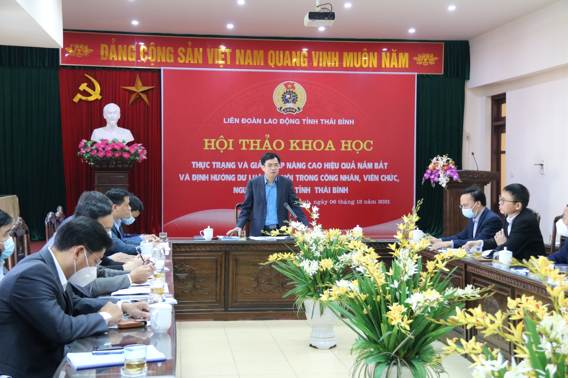 LĐLĐ Thái Bình: Hội thảo nâng cao hiệu quả nắm bắt và định hướng dư luận xã hội LĐLĐ Thái Bình: Hội thảo nâng cao hiệu quả nắm bắt và định hướng dư luận xã hội