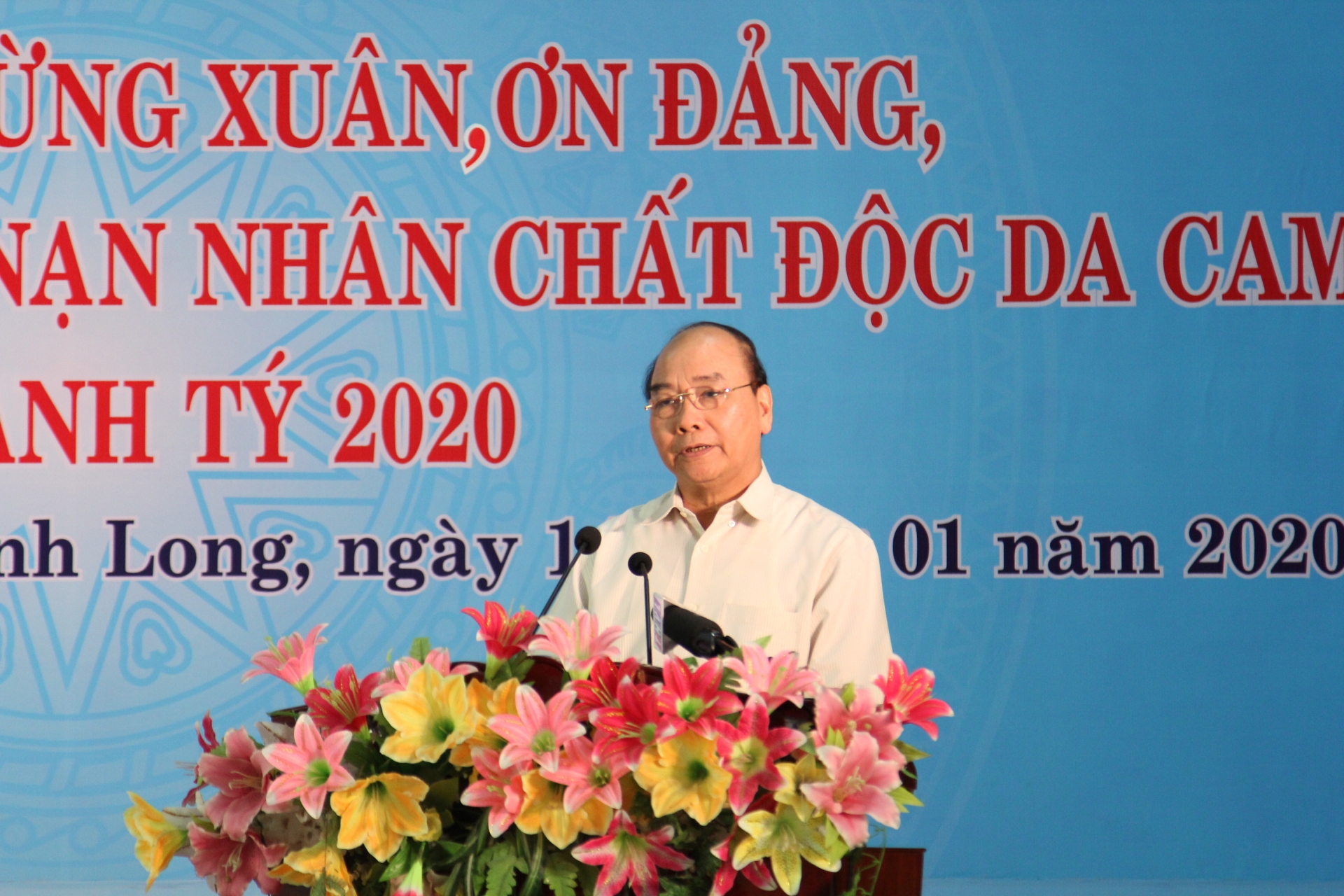 “Tết sum vầy, Mừng Xuân Ơn Đảng, Tết vì người nghèo”, sẻ chia với công nhân tet sum vay mu ng xuan on da ng te t vi nguo i nghe o se chia voi cong nhan