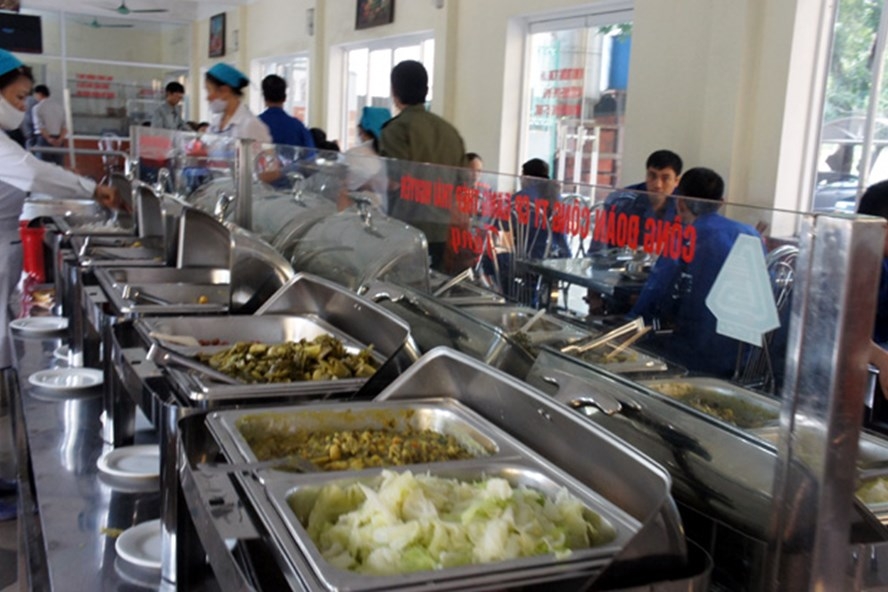 “Mỗi đơn vị xây dựng nhà ăn ca tự chọn, Công đoàn hỗ trợ 50 triệu đồng” “Mỗi đơn vị xây dựng nhà ăn ca tự chọn, Công đoàn hỗ trợ 50 triệu đồng”