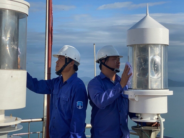 Điều kiện làm việc, ăn ở của người lao động thêm cải thiện từ giám sát của Công đoàn Điều kiện làm việc, ăn ở của người lao động thêm cải thiện từ giám sát của Công đoàn