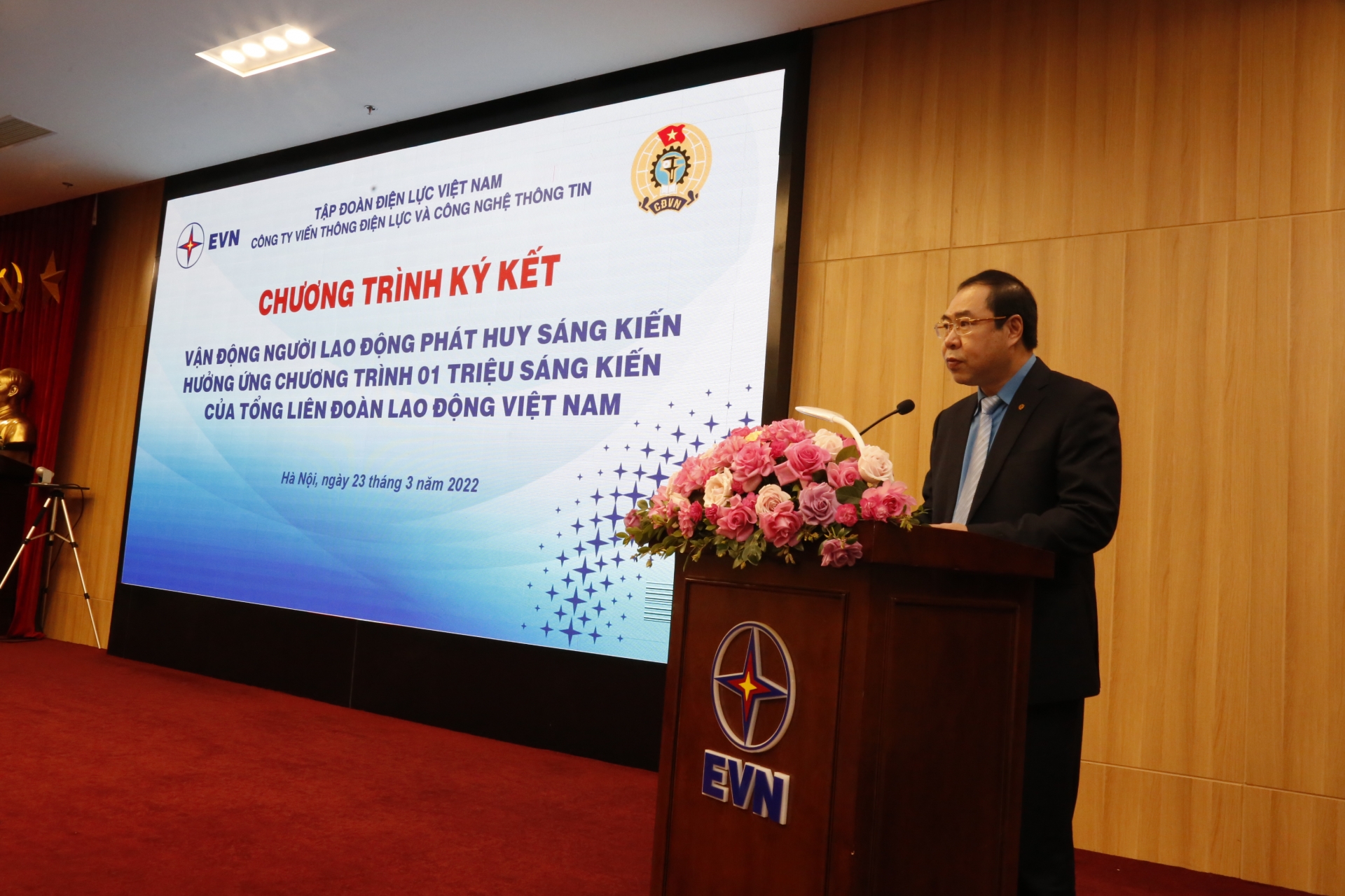 Thực hiện 10.000 sáng kiến trong Tập đoàn Điện lực Việt Nam (giai đoạn 2022 - 2023) Thực hiện 10.000 sáng kiến trong Tập đoàn Điện lực Việt Nam (giai đoạn 2022 - 2023)