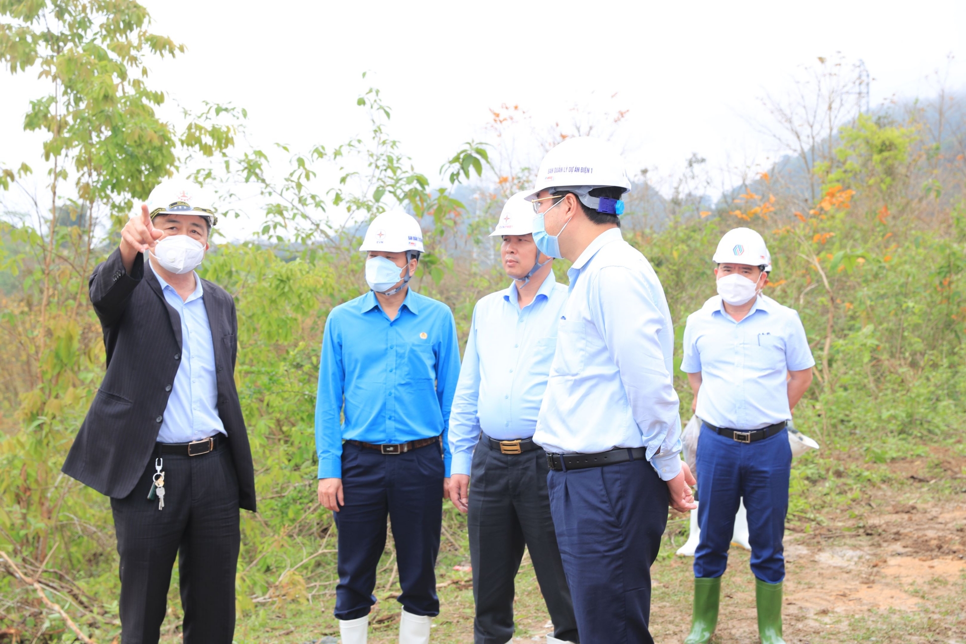 Đảm bảo an toàn, chất lượng, tiến độ dự án đường dây 220kV Nậm Mô - Tương Dương