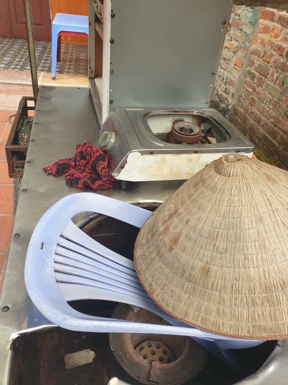 cong nhan ve que dip nghi le 304 nguoi vui suong ke ngam ngui