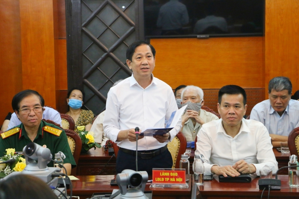 Chủ tịch LĐLĐ TP Hà Nội được 100% cử tri nơi cư trú tín nhiệm Chủ tịch LĐLĐ TP Hà Nội được 100% cử tri nơi cư trú tín nhiệm