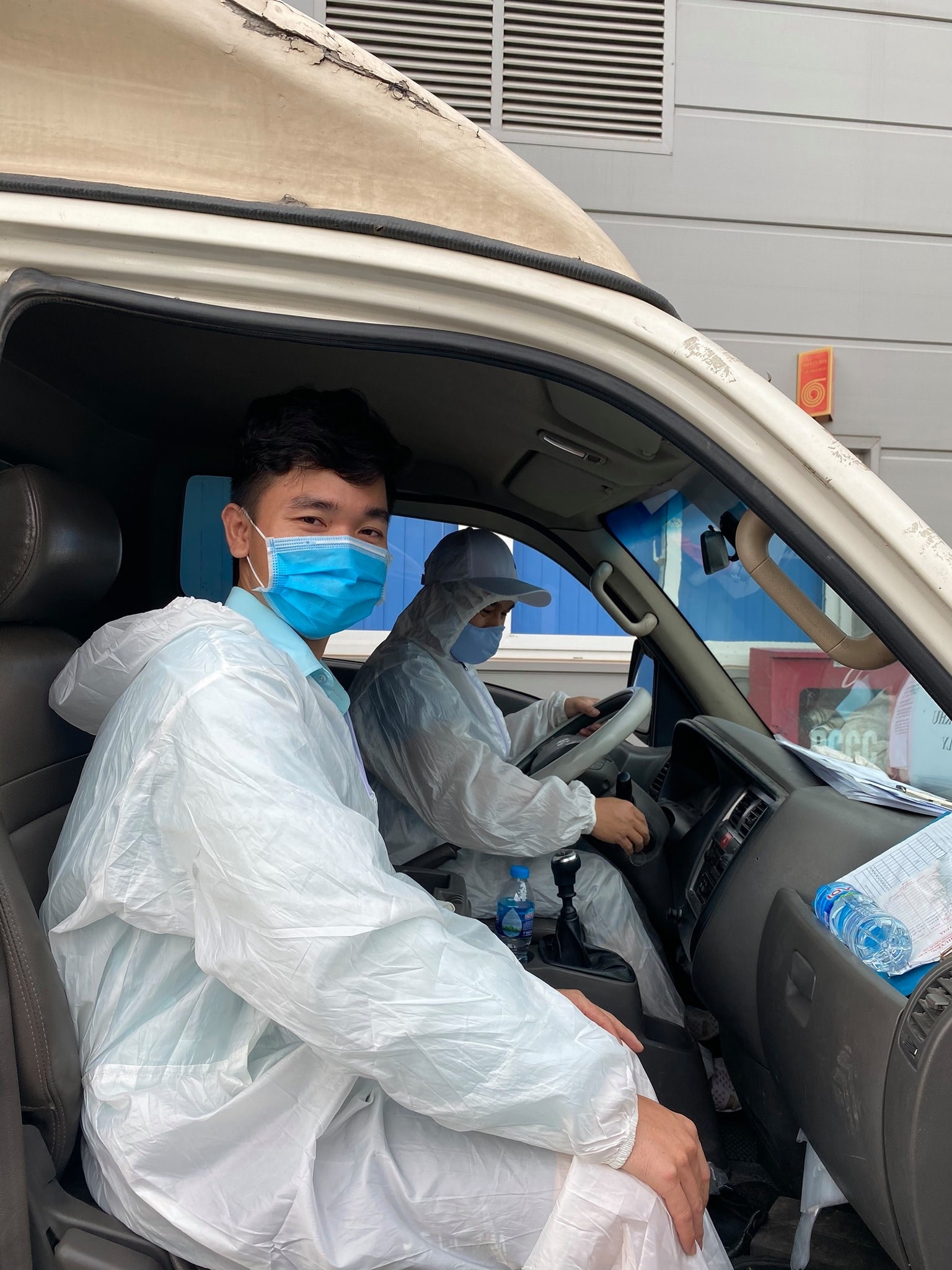 Công đoàn Công ty Hosiden ủng hộ 300 triệu đồng vào Quỹ vaccine