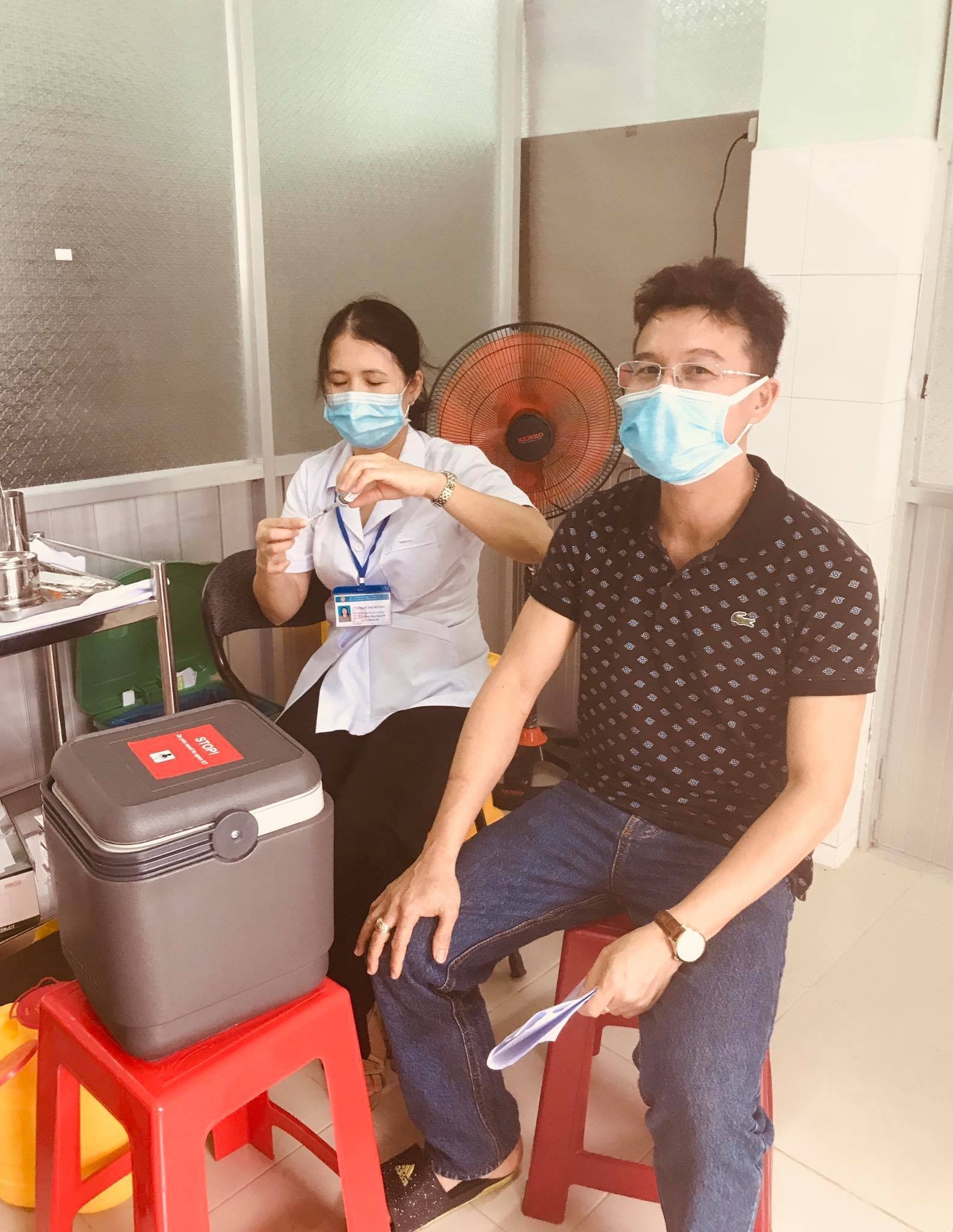 PVFCCo tiêm vaccine cho người lao động PVFCCo tiêm vaccine cho người lao động