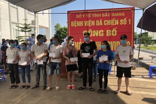 Công nhân cần nhận diện thông tin sai lệch gây khó khăn cho công tác phòng, chống dịch Công nhân cần nhận diện thông tin sai lệch gây khó khăn cho công tác phòng, chống dịch