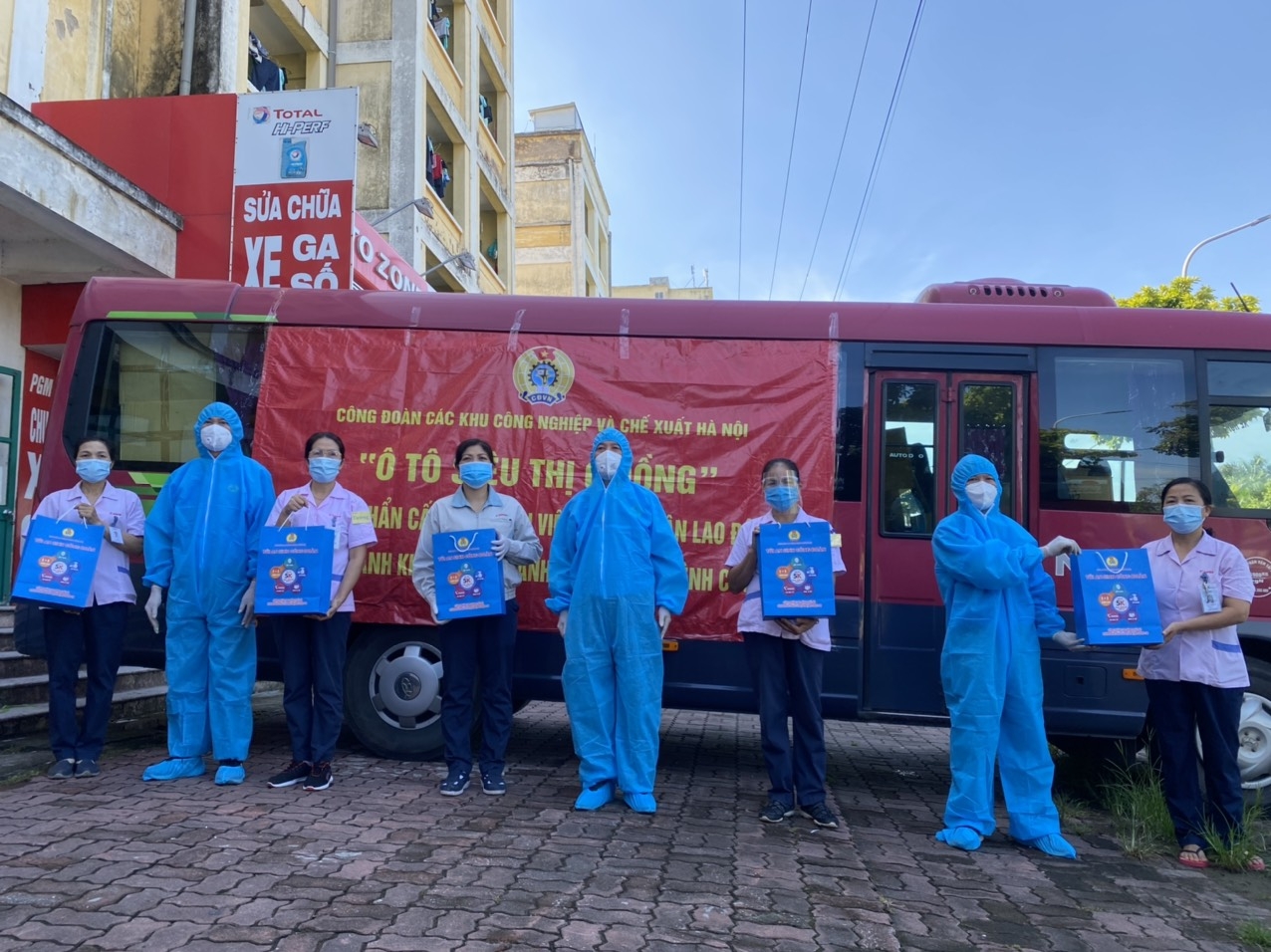 “Ô tô siêu thị 0 đồng” hỗ trợ công nhân khu công nghiệp “Ô tô siêu thị 0 đồng” hỗ trợ công nhân khu công nghiệp