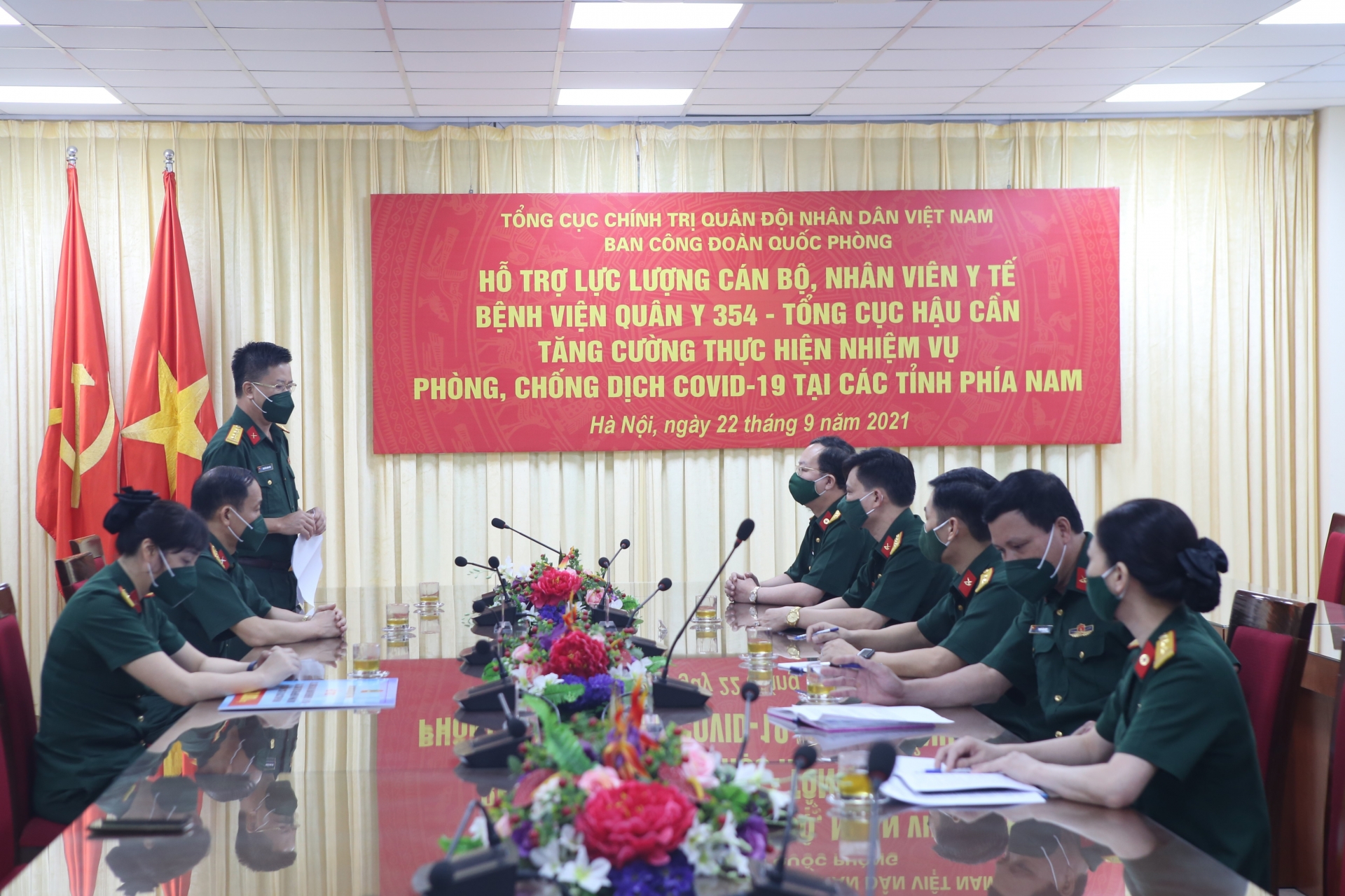 Công đoàn Quốc phòng trao 8,7 tỷ đồng hỗ trợ các lực lượng quân y Công đoàn Quốc phòng trao 8,7 tỷ đồng hỗ trợ các lực lượng quân y