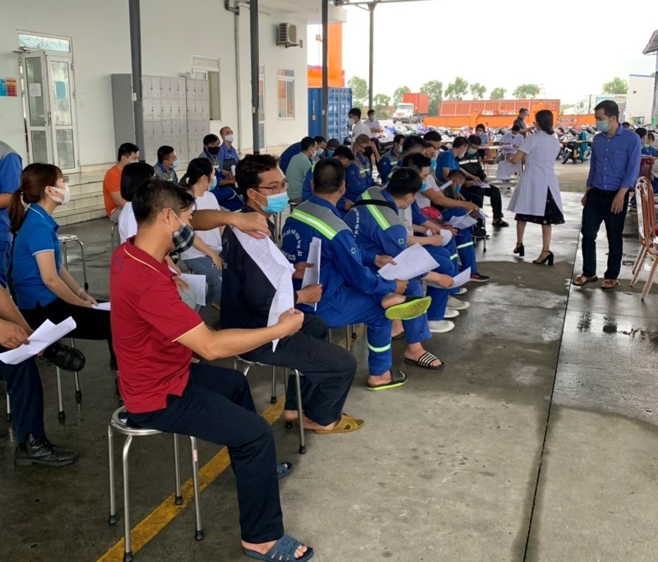 Hàng nghìn thuyền viên sẽ được tiêm vắc xin phòng Covid-19 Hàng nghìn thuyền viên sẽ được tiêm vắc xin phòng Covid-19