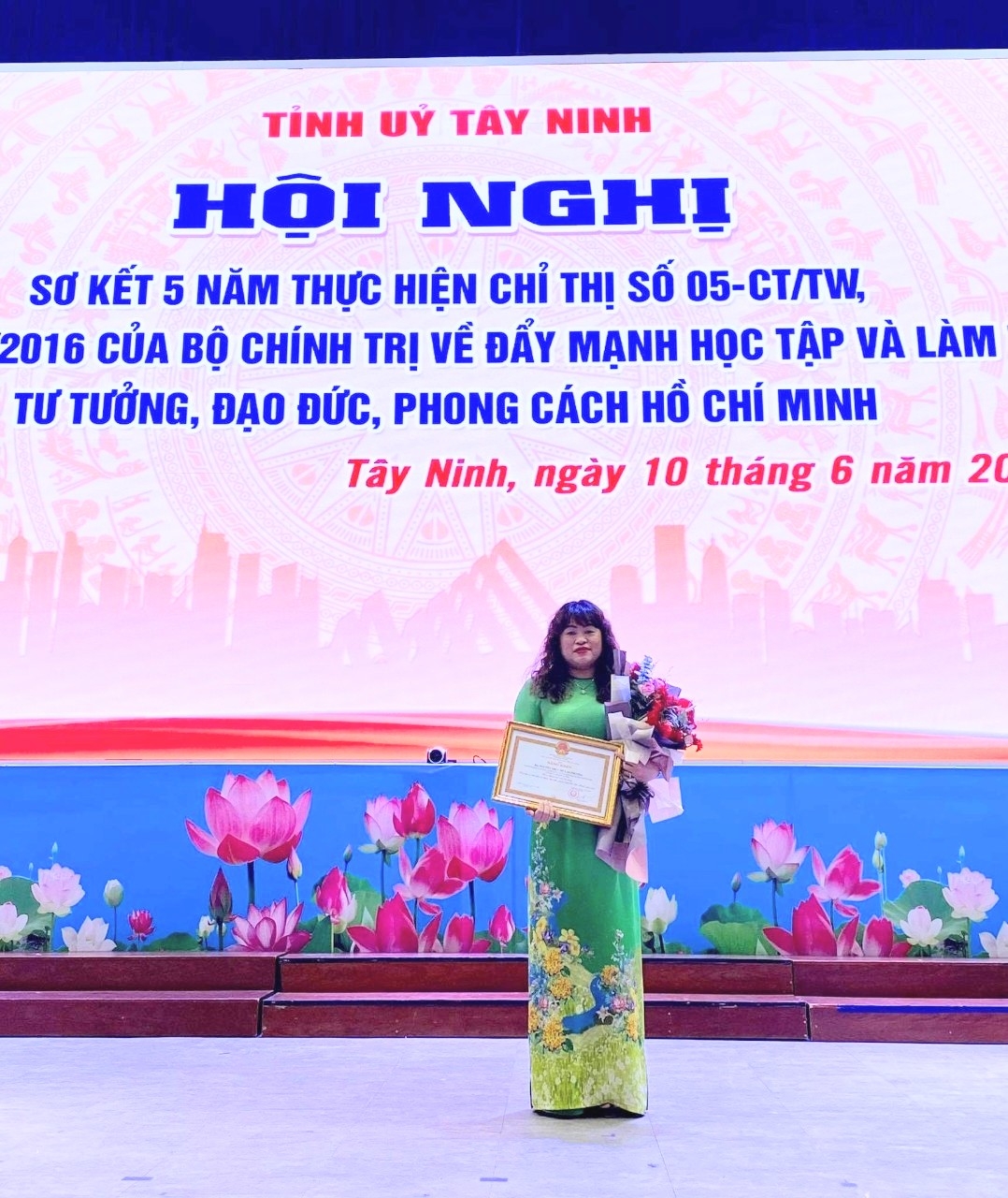 Là Chủ tịch Công đoàn, có khả năng ngoại ngữ là một lợi thế