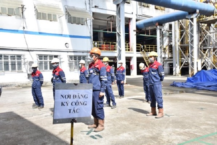 Nhôm Đăk Nông diễn tập phòng, chống dịch Covid-19 trong đợt sửa chữa nhà máy Nhôm Đăk Nông diễn tập phòng, chống dịch Covid-19 trong đợt sửa chữa nhà máy