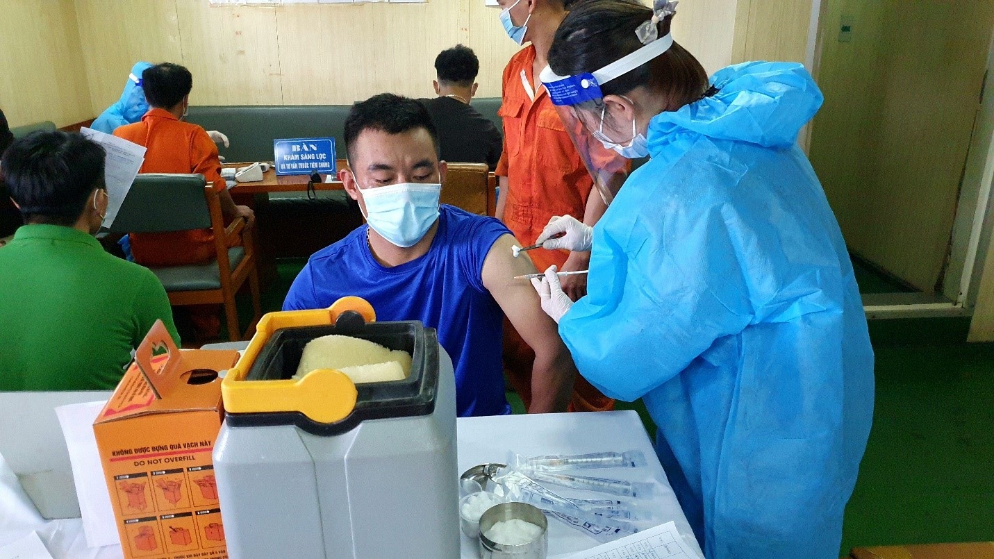 Hình ảnh đời sống, việc làm thuyền viên trong đại dịch Covid-19 Hình ảnh đời sống, việc làm thuyền viên trong đại dịch Covid-19