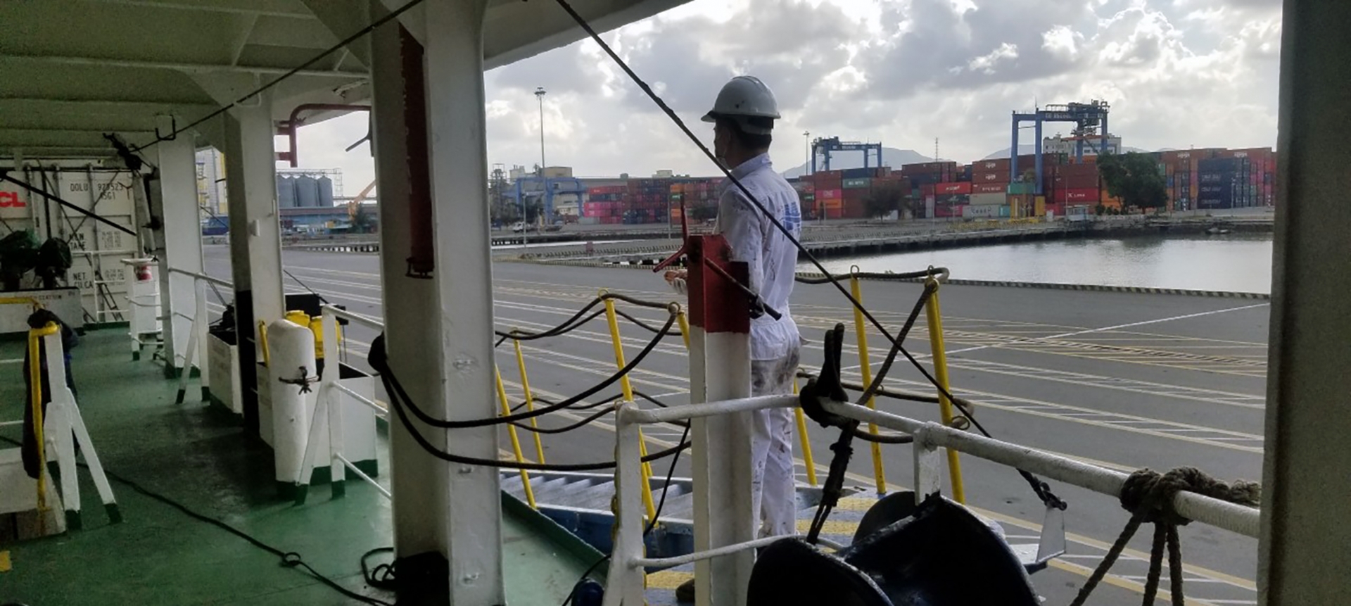 Doanh nghiệp nội tăng lương vẫn không giữ được thuyền viên bỏ việc đi Doanh nghiệp nội tăng lương vẫn không giữ được thuyền viên bỏ việc đi