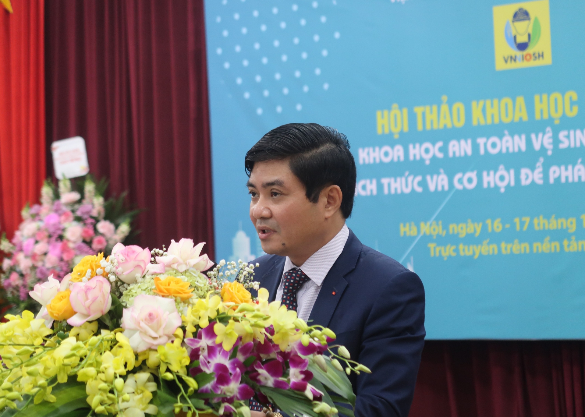 Hội thảo 
