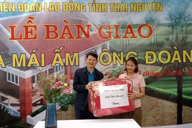 Chung tay xây dựng nhà ở Chung tay xây dựng nhà ở