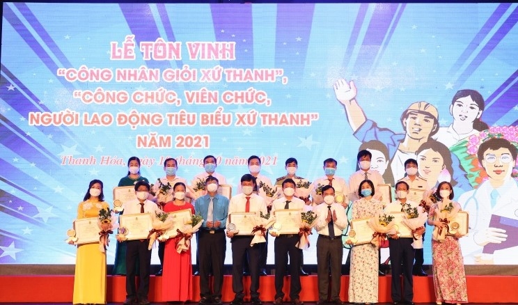 Công đoàn Thanh Hóa đạt kết quả toàn diện, nổi bật trong năm 2021 Công đoàn Thanh Hóa đạt kết quả toàn diện, nổi bật trong năm 2021