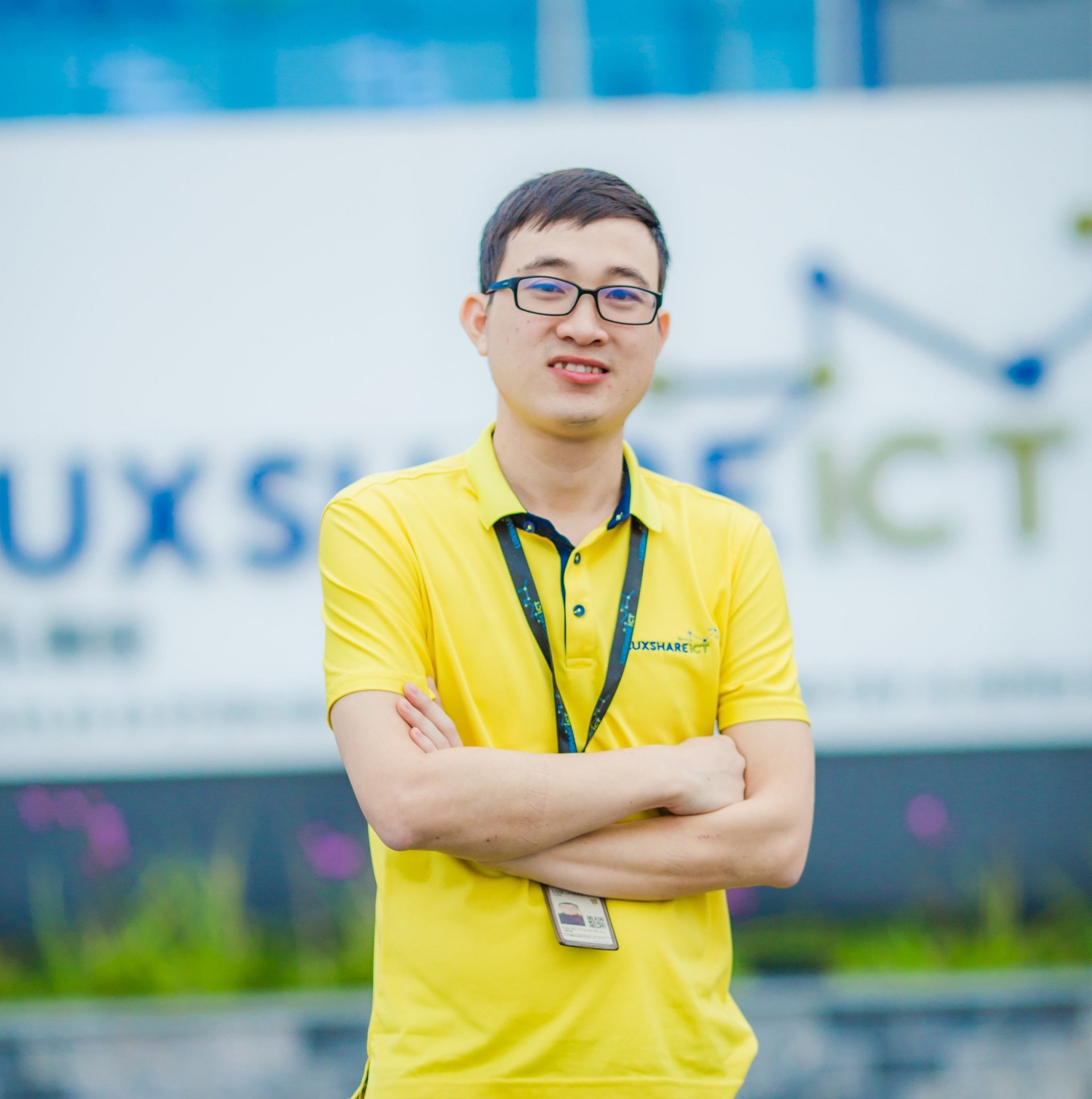 Đồng phục tươi trẻ của hơn 5.000 người lao động Công ty Luxshare – ICT Nghệ An 1 Đồng phục tươi trẻ của hơn 5.000 người lao động Công ty Luxshare – ICT Nghệ An 1