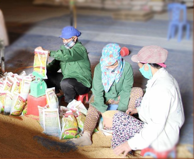 Chuyện công ty cho người lao động vay tiền để trang trải cuộc sống