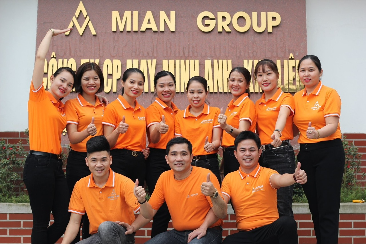 Rực sỡ sắc màu đồng phục Công ty May Minh Anh - Kim Liên