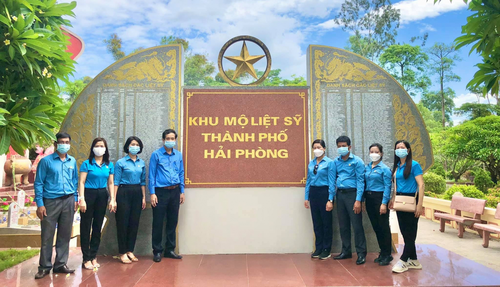 LĐLĐ tỉnh Quảng Trị dâng hương tưởng nhớ các anh hùng liệt sĩ