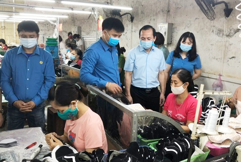 Công đoàn Thanh Hóa thực hiện hiệu quả công tác phòng chống dịch bệnh Công đoàn Thanh Hóa thực hiện hiệu quả công tác phòng chống dịch bệnh