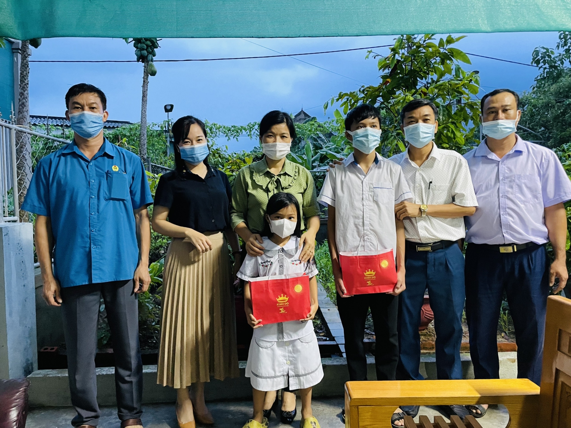 Công đoàn Hà Tĩnh đưa Tết Trung thu đến với con đoàn viên, người lao động