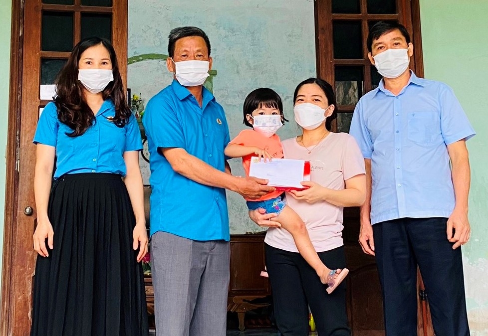 Công đoàn Hà Tĩnh đẩy mạnh các hoạt động Tết Trung thu năm 2021