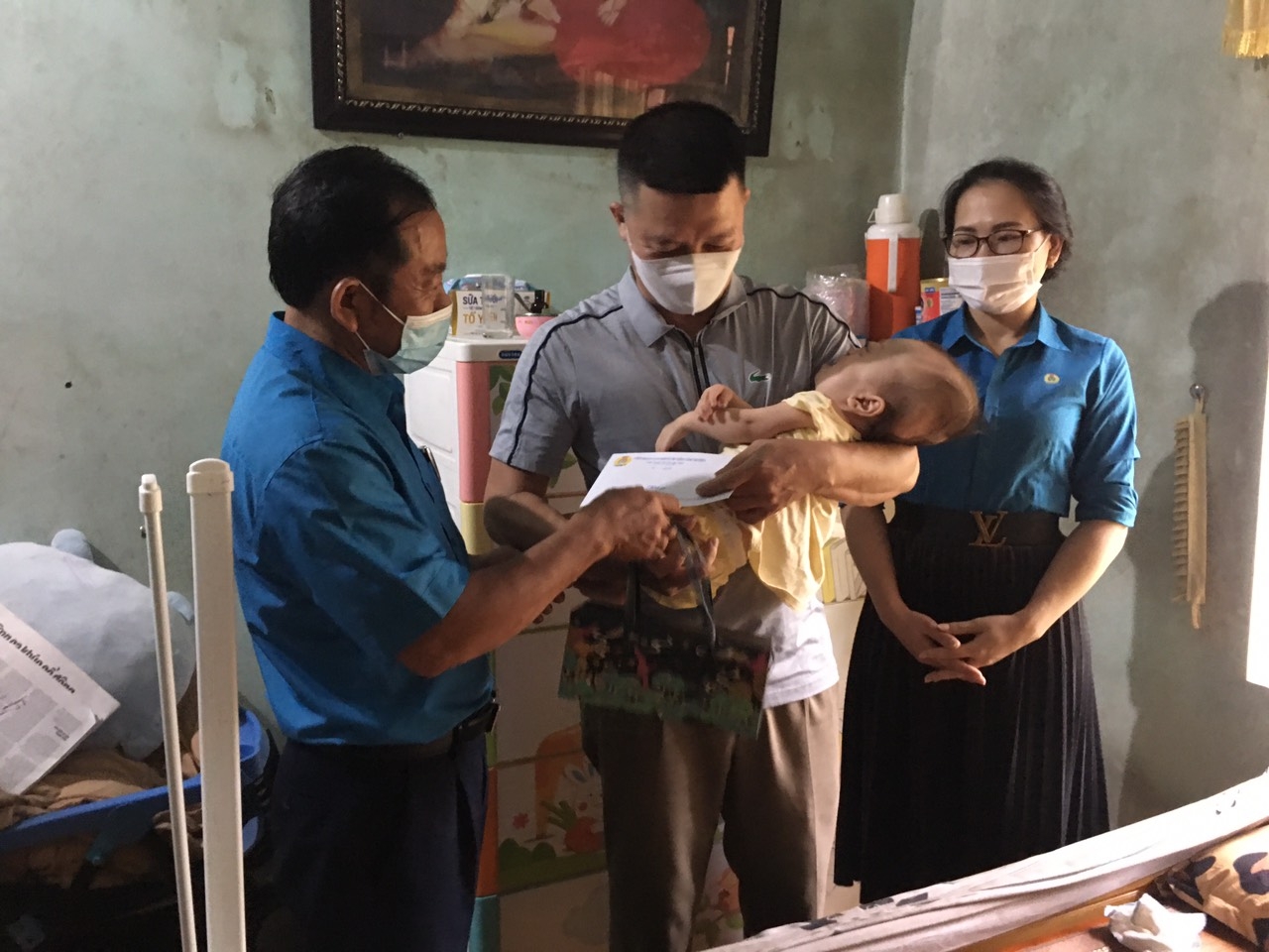 Công đoàn Hà Tĩnh đưa Tết Trung thu đến với con đoàn viên, người lao động