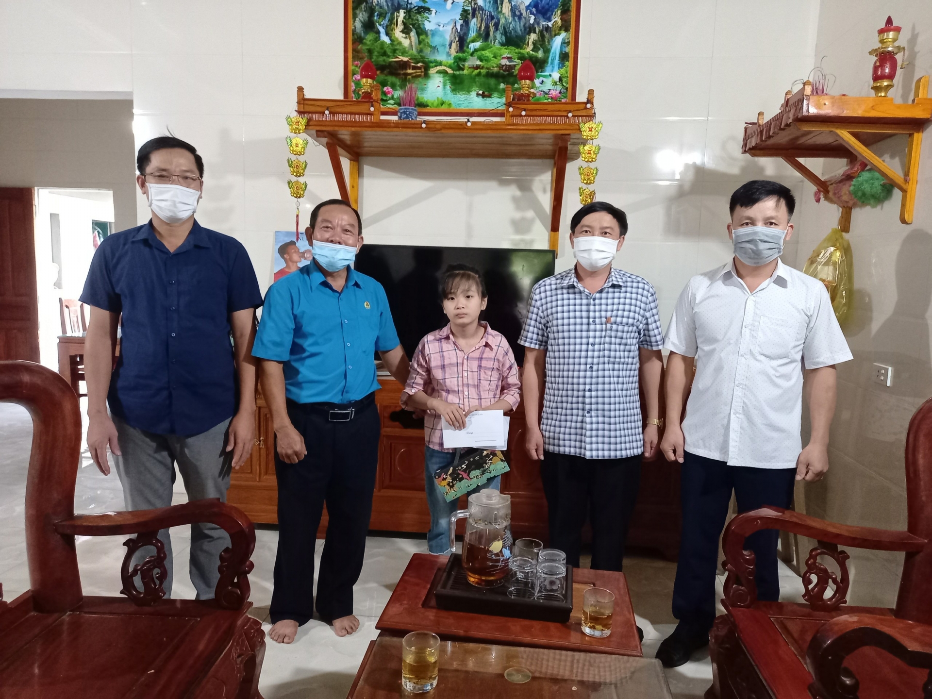 Công đoàn Hà Tĩnh đưa Tết Trung thu đến với con đoàn viên, người lao động