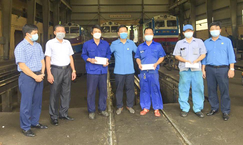 Công đoàn Đường sắt Việt Nam hỗ trợ cho người lao động gặp khó khăn do dịch bệnh