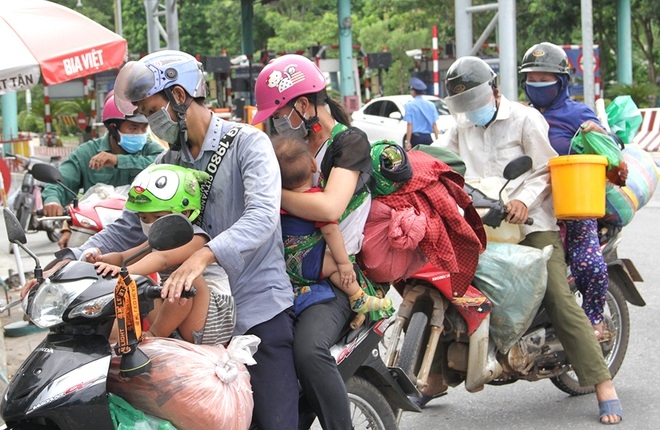 Người lao động thất nghiệp trong khi doanh nghiệp loay hay tìm nguồn cung lao động Người lao động thất nghiệp trong khi doanh nghiệp loay hay tìm nguồn cung lao động