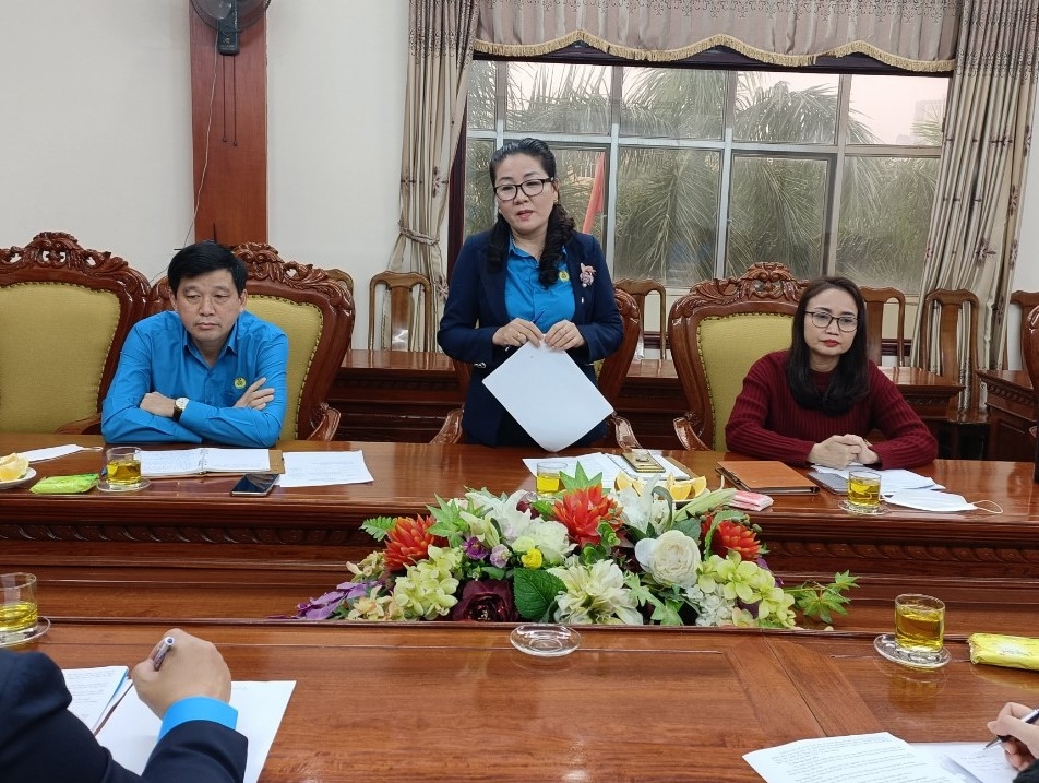 Đẩy mạnh phối hợp truyền thông giữa Tạp chí Lao động và Công đoàn và LĐLĐ Nghệ An Tăng cường tuyên truyền về cách làm đặc biệt của Công đoàn Nghệ An trên Tạp chí LĐ&CĐ