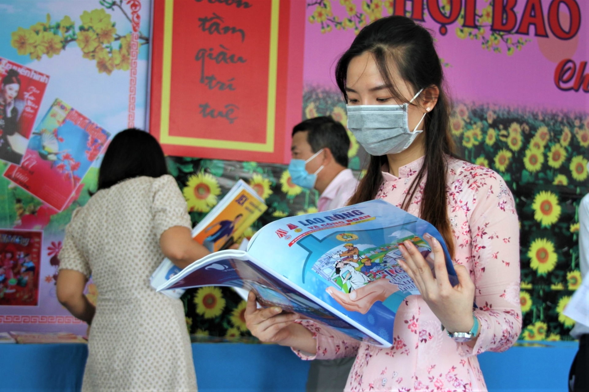 Ấn phẩm Lao động và Công đoàn tạo ấn tượng trong Hội báo Xuân ở Quảng Trị Ấn phẩm Lao động và Công đoàn tạo ấn tượng trong Hội báo Xuân ở Quảng Trị