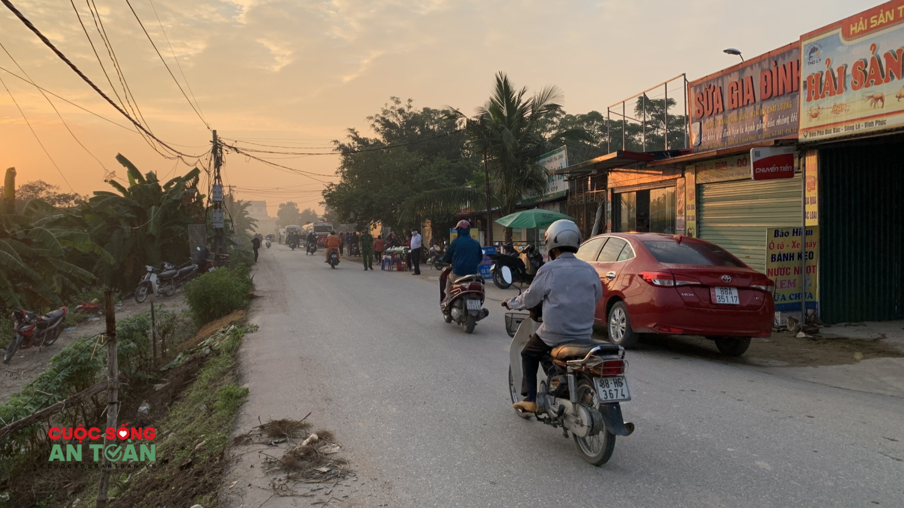 Doanh nghiệp gặp khó, không thể đón 1.200 công nhân từ Vĩnh Phúc đi làm trở lại