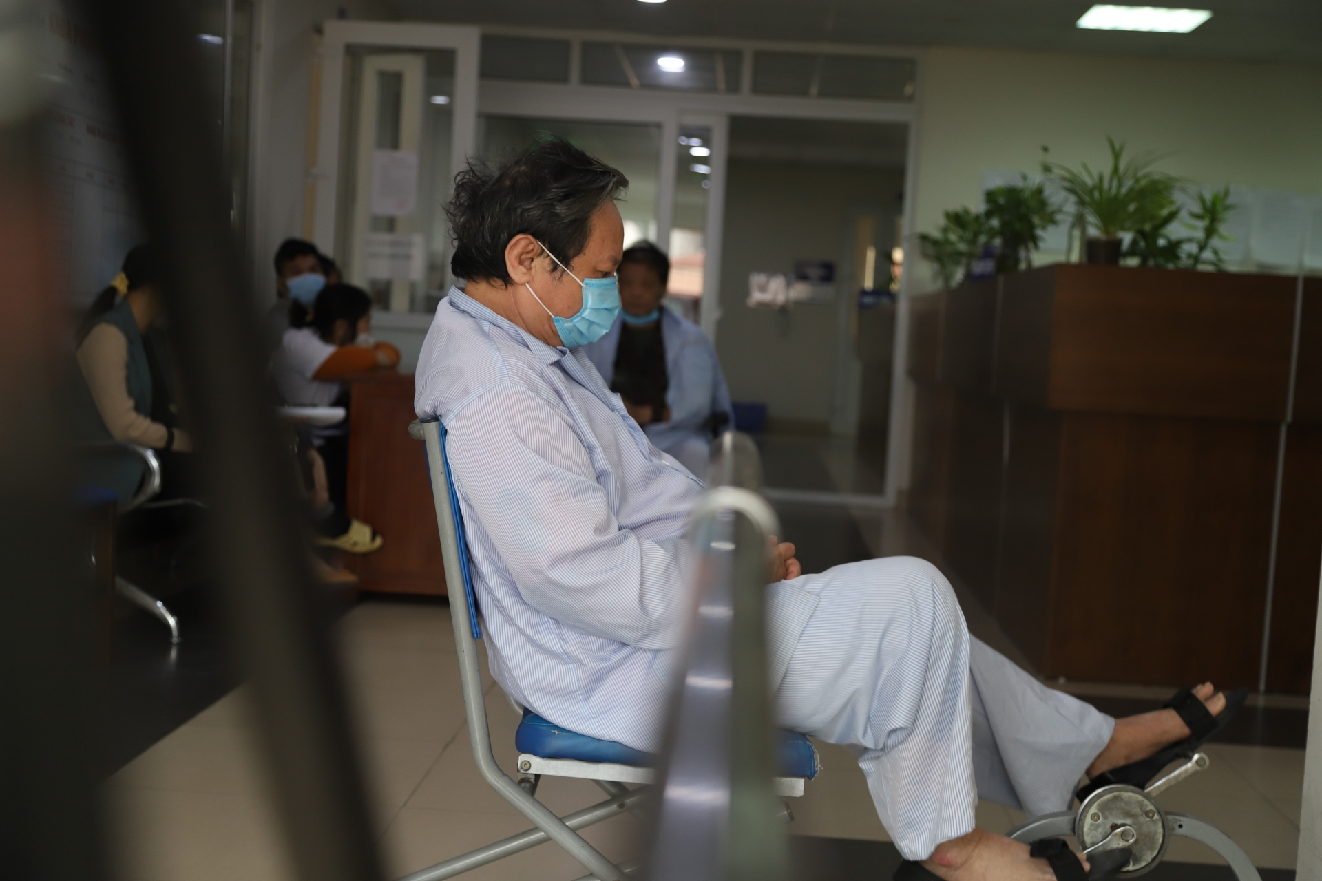Bệnh nhân Bệnh viện Tuệ Tĩnh: Bệnh viện nợ lương bác sĩ nản lòng thì chúng tôi cũng rút Bệnh nhân Bệnh viện Tuệ Tĩnh: Bệnh viện nợ lương bác sĩ nản lòng thì chúng tôi cũng rút