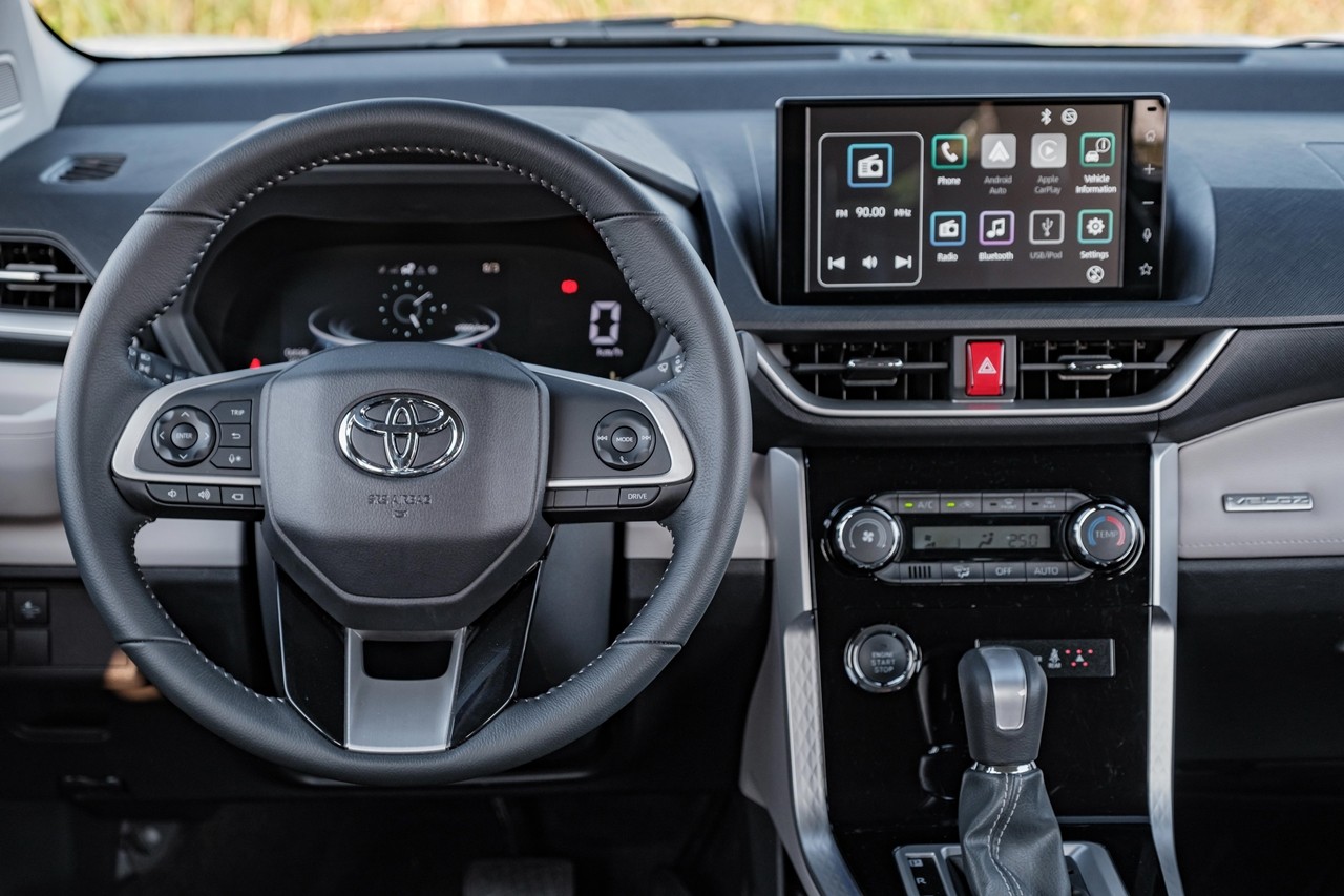 Hình chi tiết Toyota Veloz Cross Top giá 688 triệu đồng Hình chi tiết Toyota Veloz Cross Top giá 688 triệu đồng