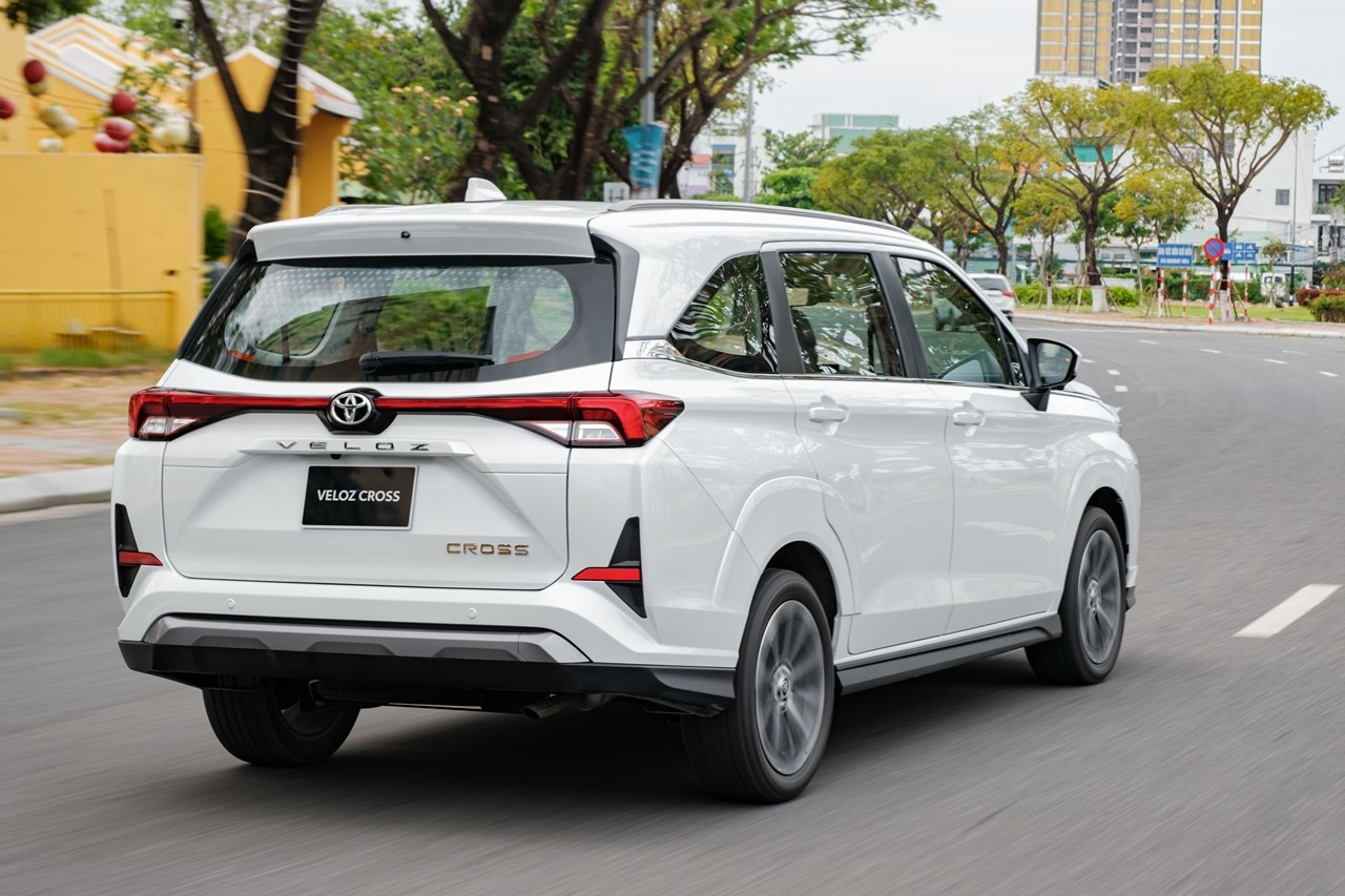 Hình chi tiết Toyota Veloz Cross Top giá 688 triệu đồng Hình chi tiết Toyota Veloz Cross Top giá 688 triệu đồng