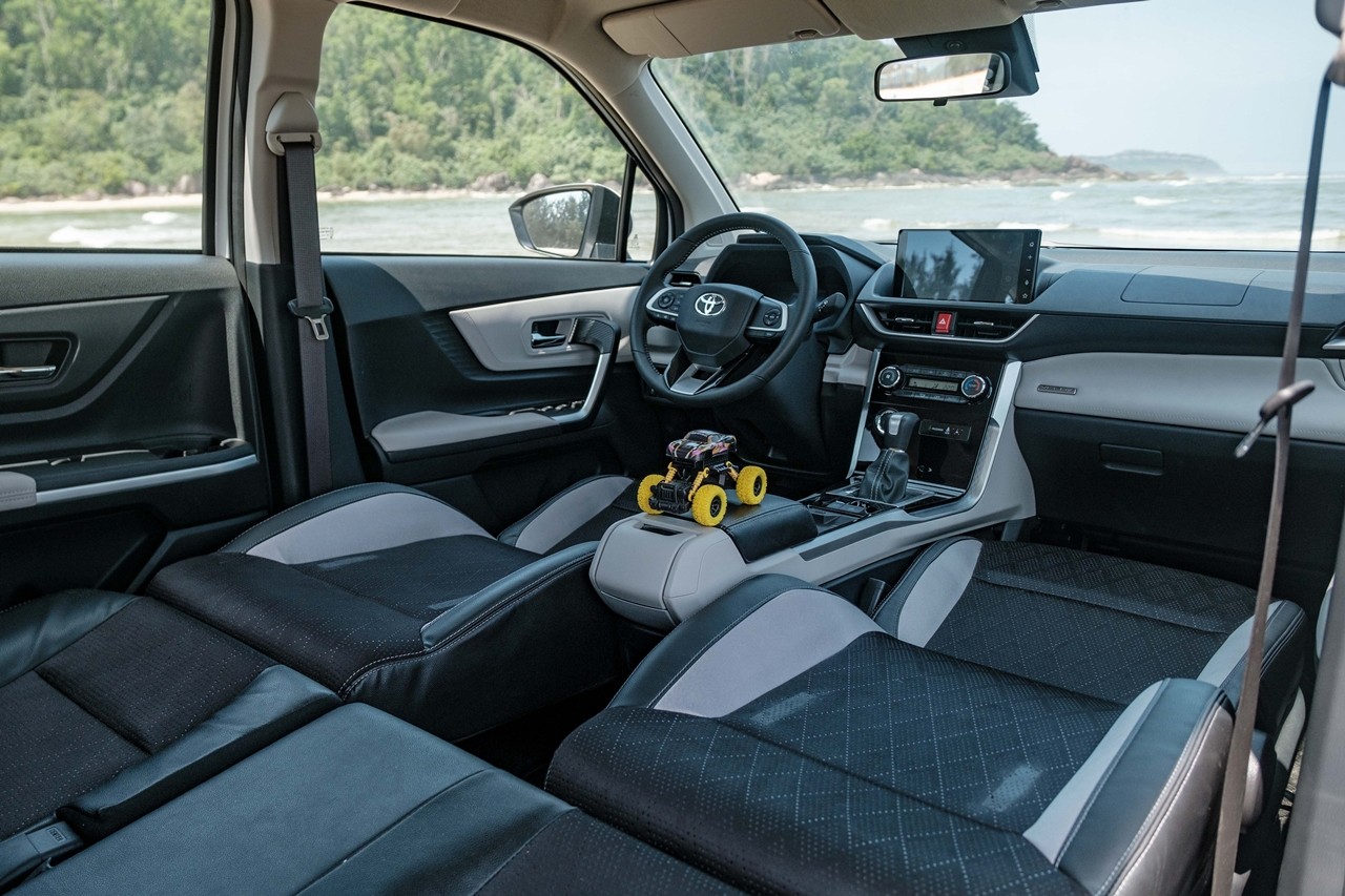 Hình chi tiết Toyota Veloz Cross Top giá 688 triệu đồng Hình chi tiết Toyota Veloz Cross Top giá 688 triệu đồng