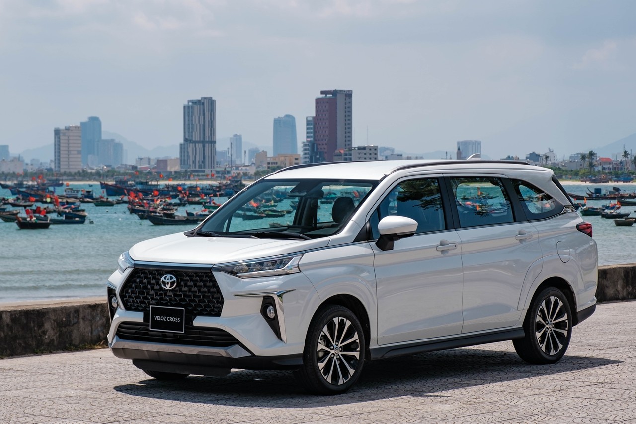 Hình chi tiết Toyota Veloz Cross Top giá 688 triệu đồng Hình chi tiết Toyota Veloz Cross Top giá 688 triệu đồng